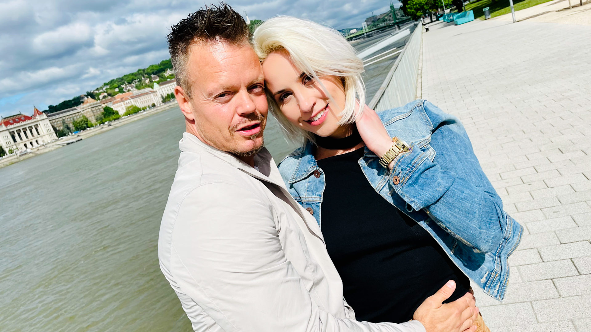 Delicious!!! German Fucks Hungarian on Vacation!