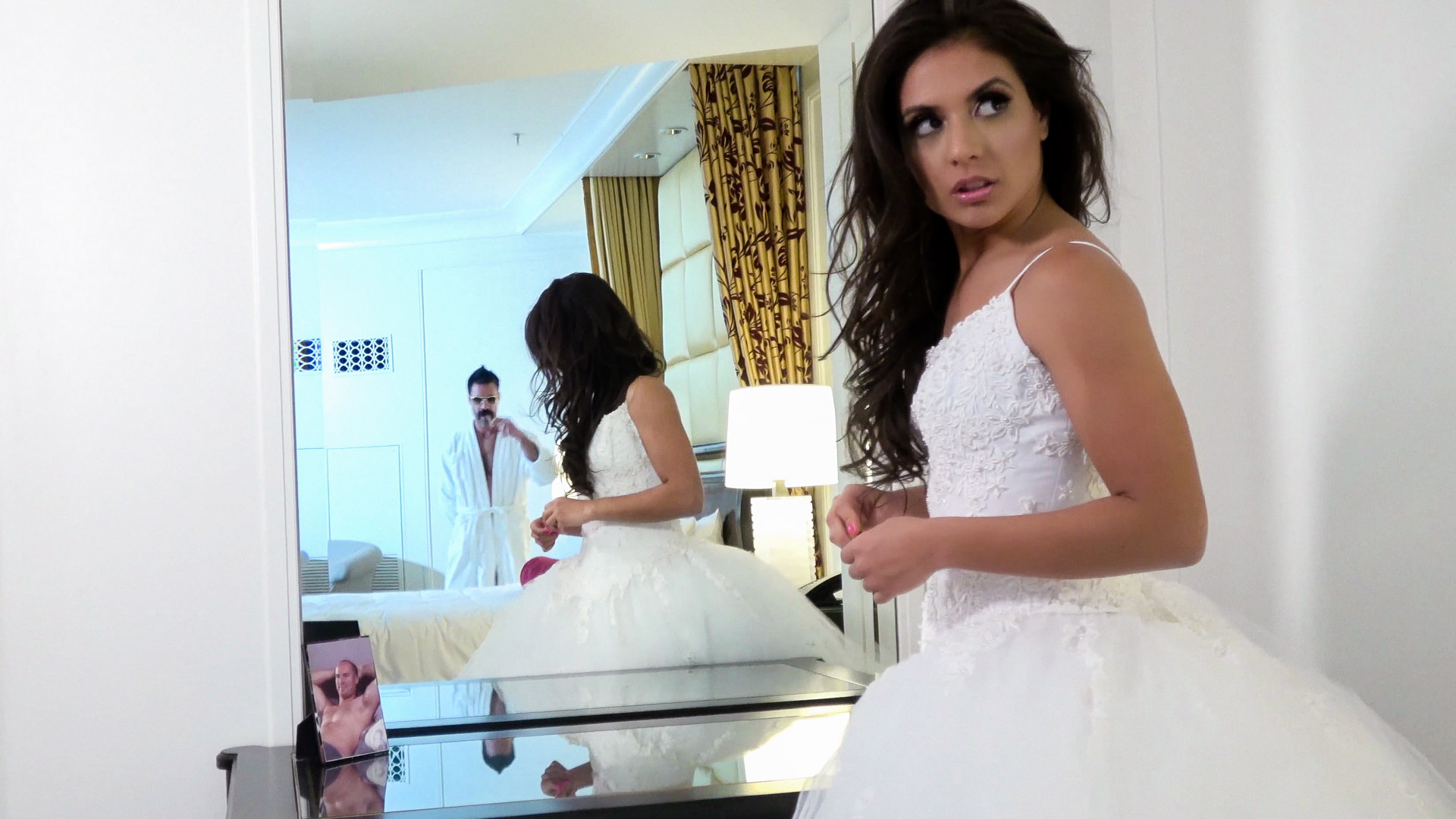 Jynx Maze Cheats Before Her Wedding